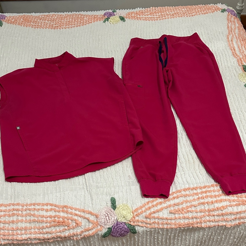Figs Scrub Top and Joggers